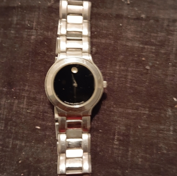 Movado Accessories - VINTAGE 90S MOVADO MUSEUM LADIES WATCH